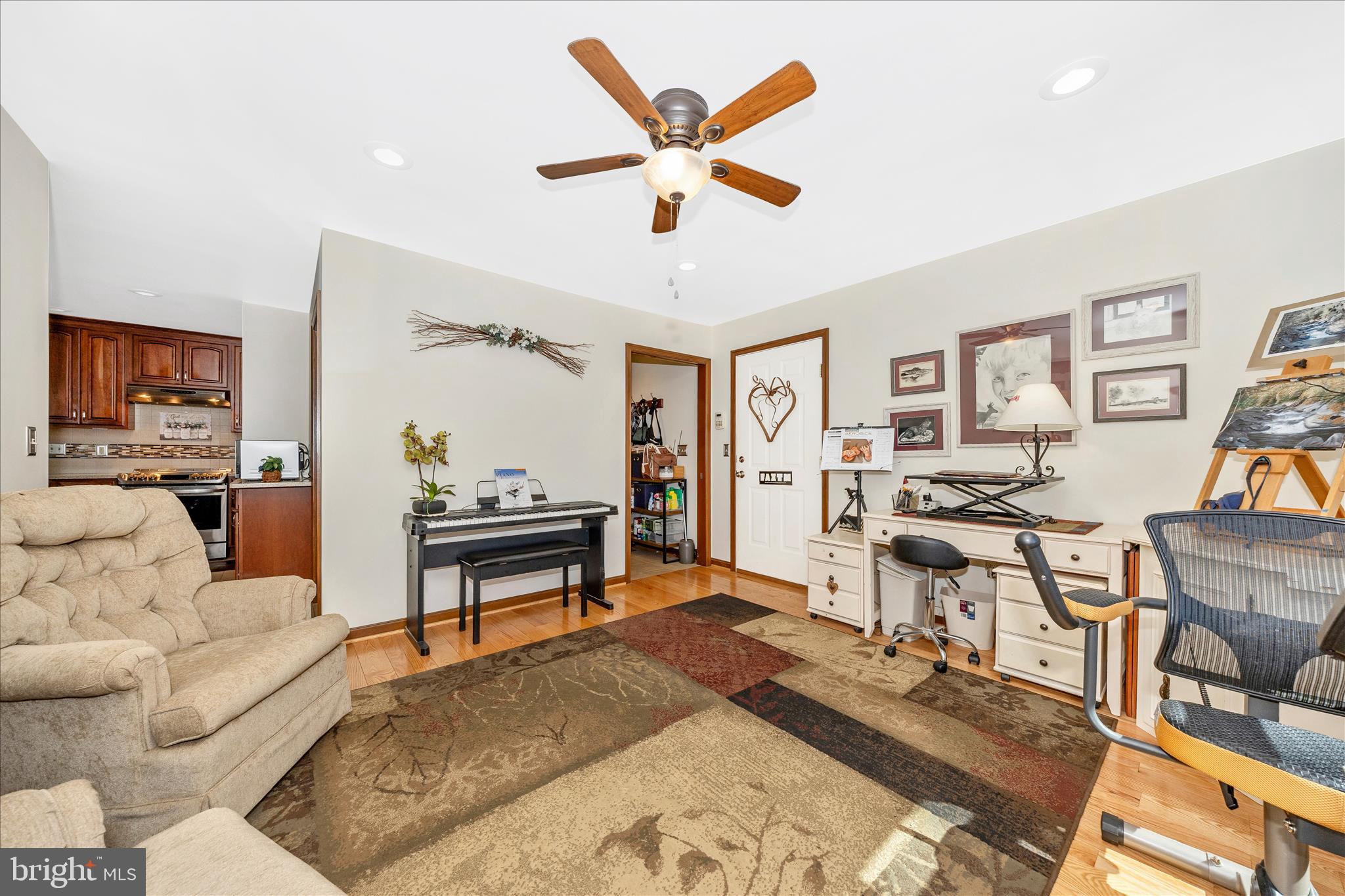 10523 ROLLING GREEN COURT