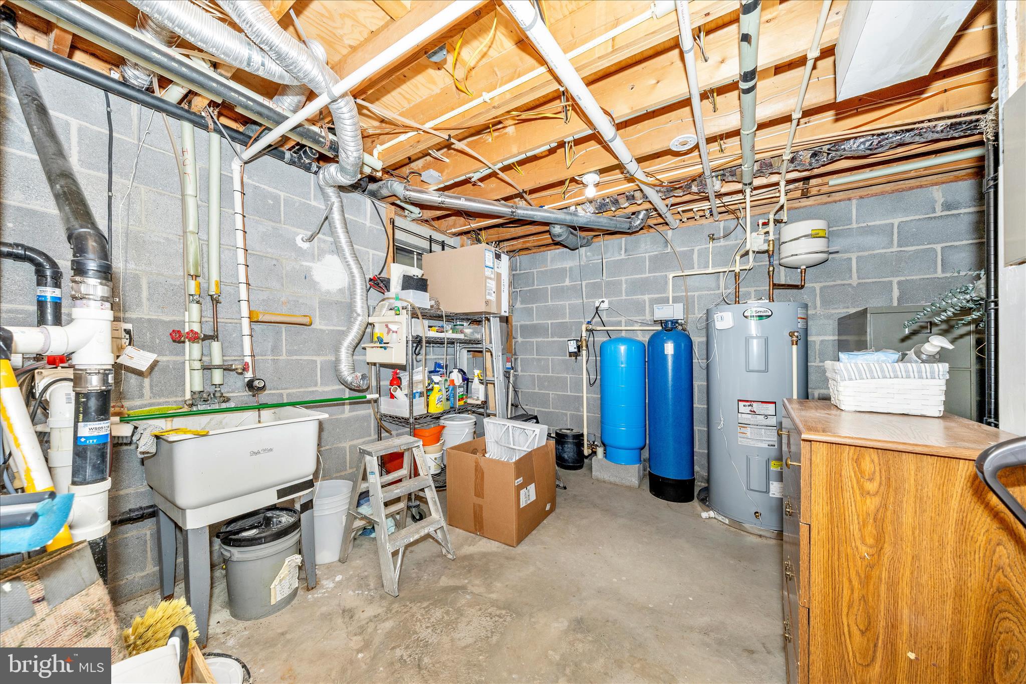 10523 ROLLING GREEN COURT