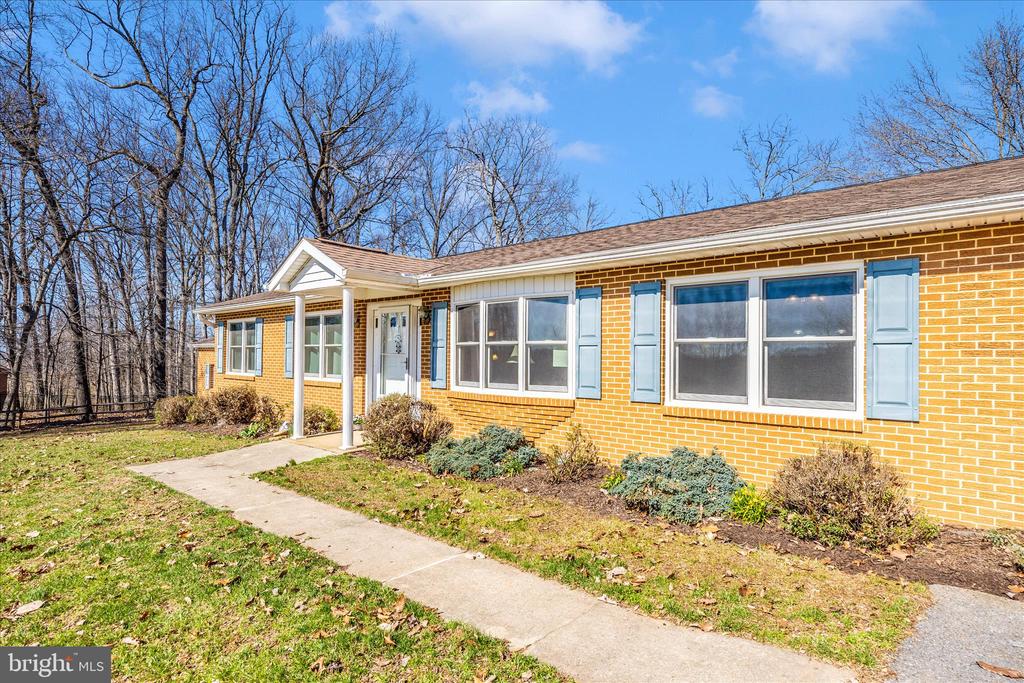 10523 ROLLING GREEN COURT