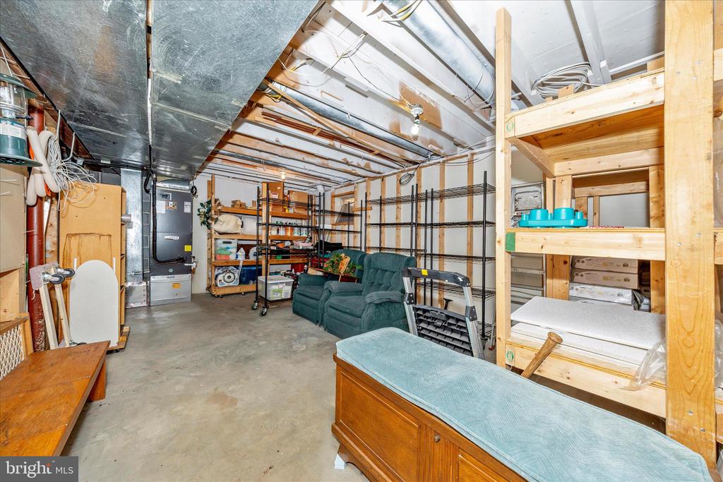 10523 ROLLING GREEN COURT