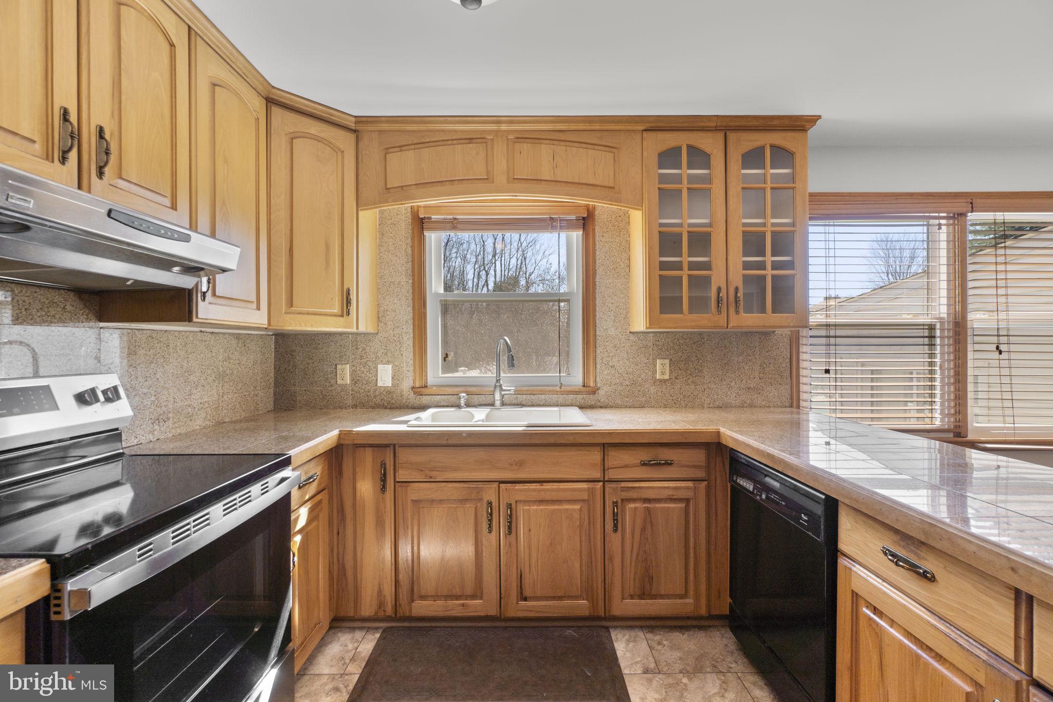 7203 PEEKSKILL DRIVE
