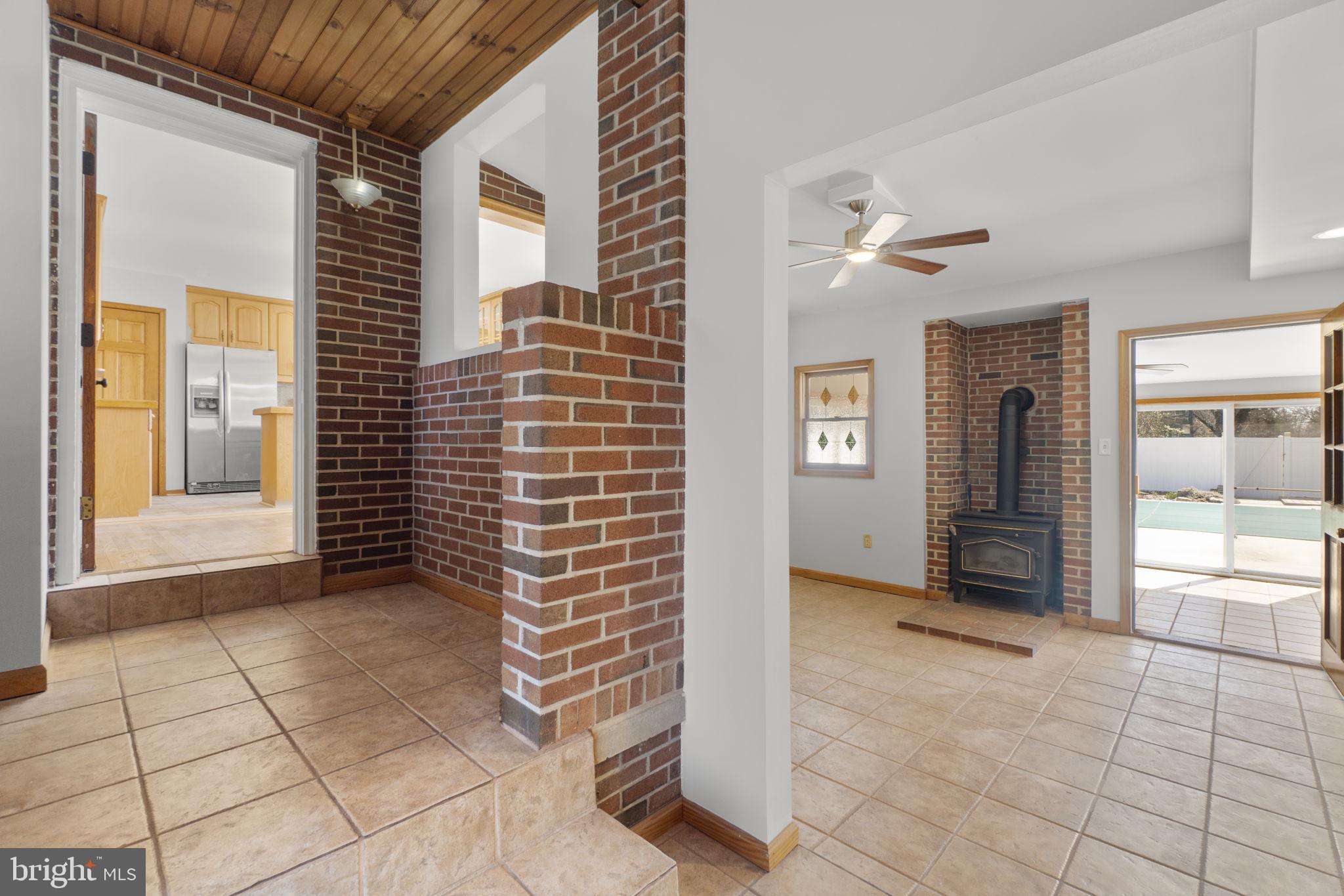 7203 PEEKSKILL DRIVE