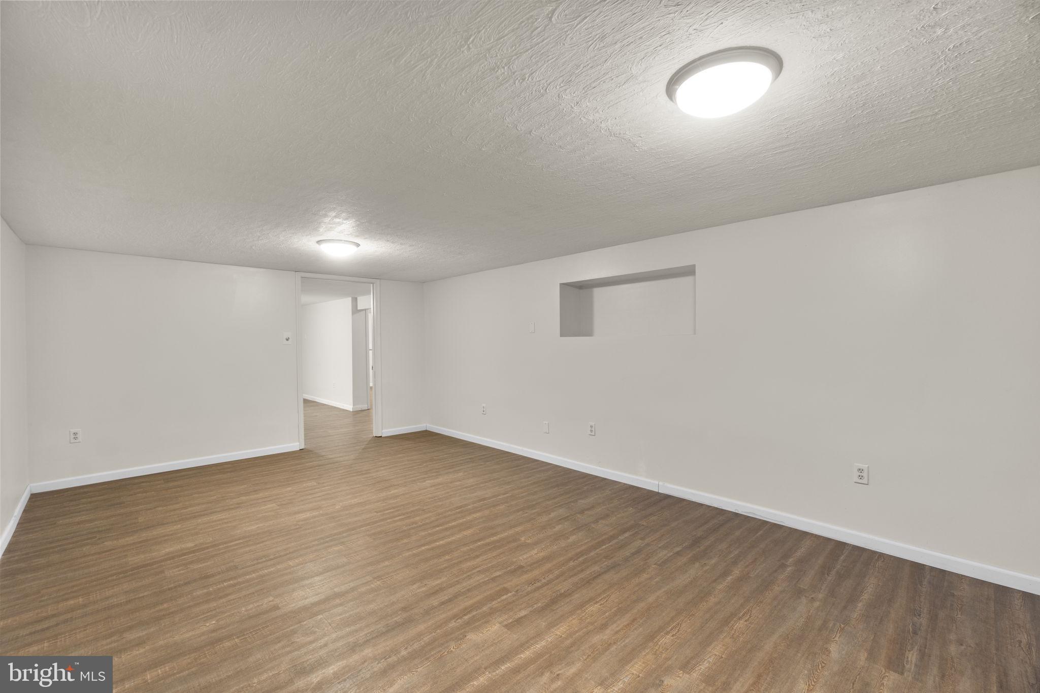 7203 PEEKSKILL DRIVE