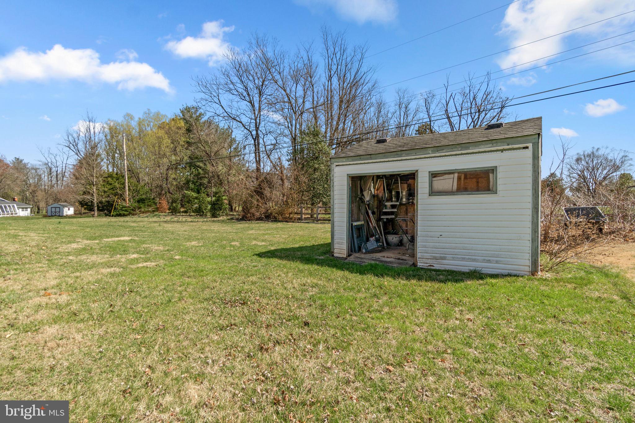 7203 PEEKSKILL DRIVE