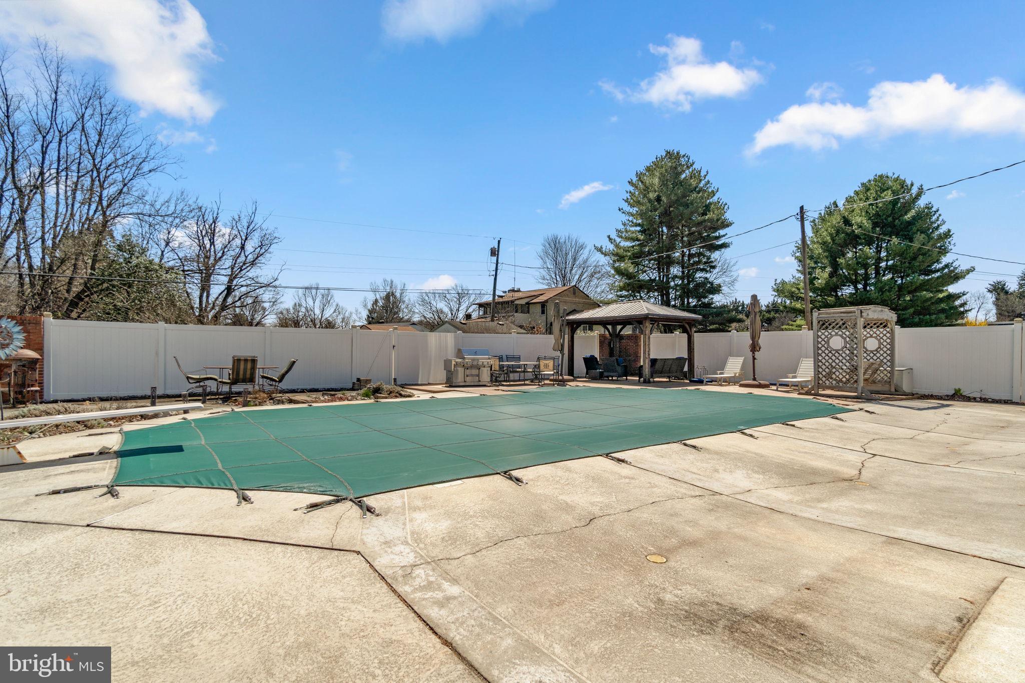 7203 PEEKSKILL DRIVE
