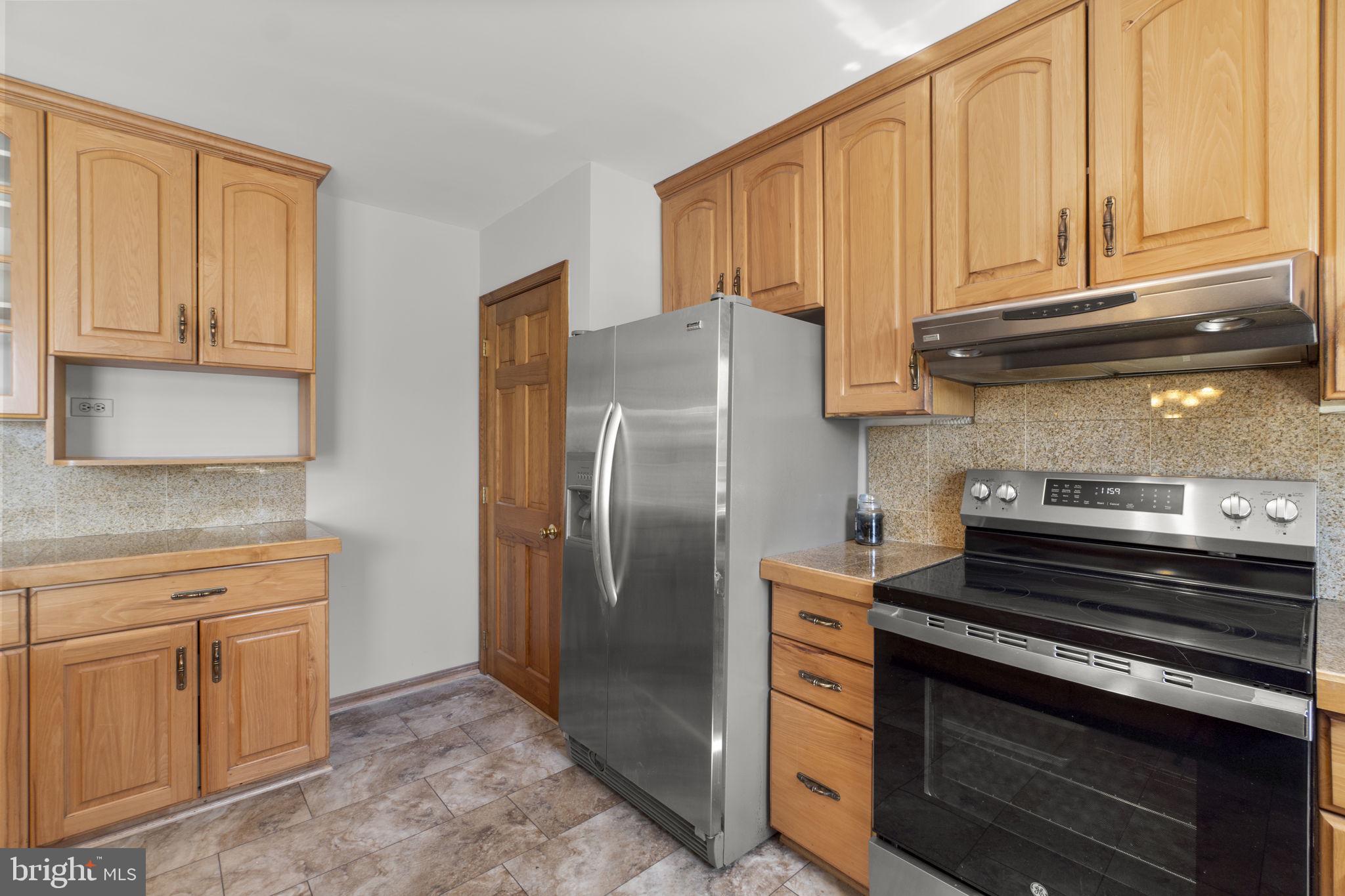 7203 PEEKSKILL DRIVE