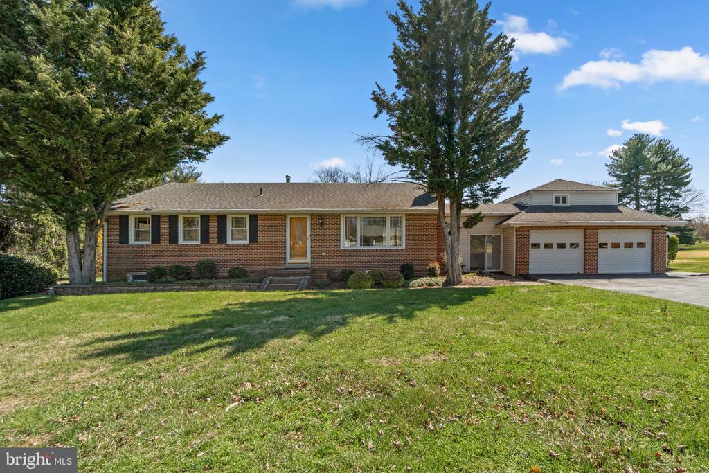 7203 PEEKSKILL DRIVE