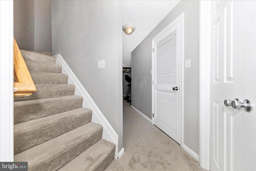 6107 PINE RIDGE TERRACE
