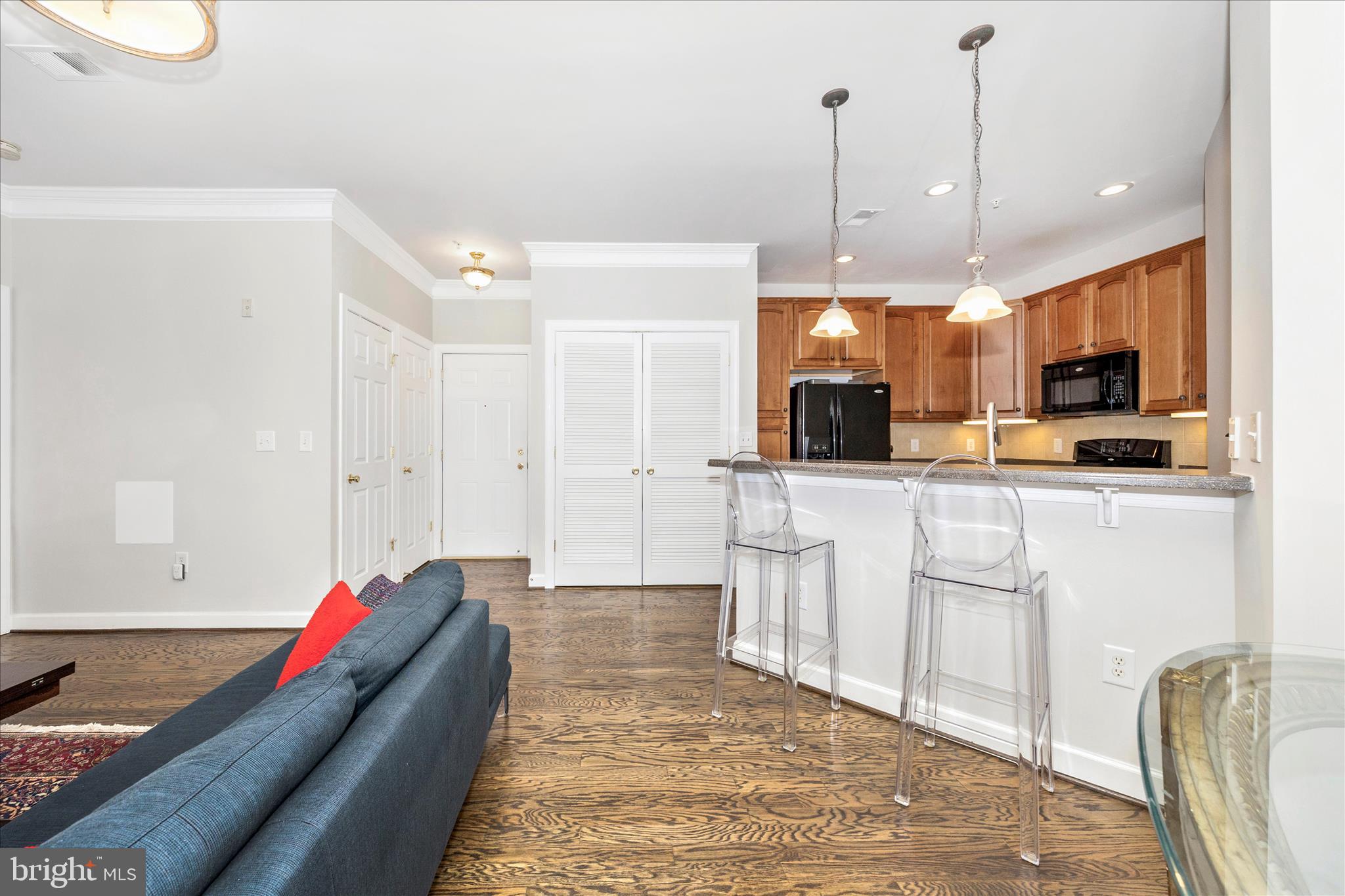 35 E ALL SAINTS STREET 114