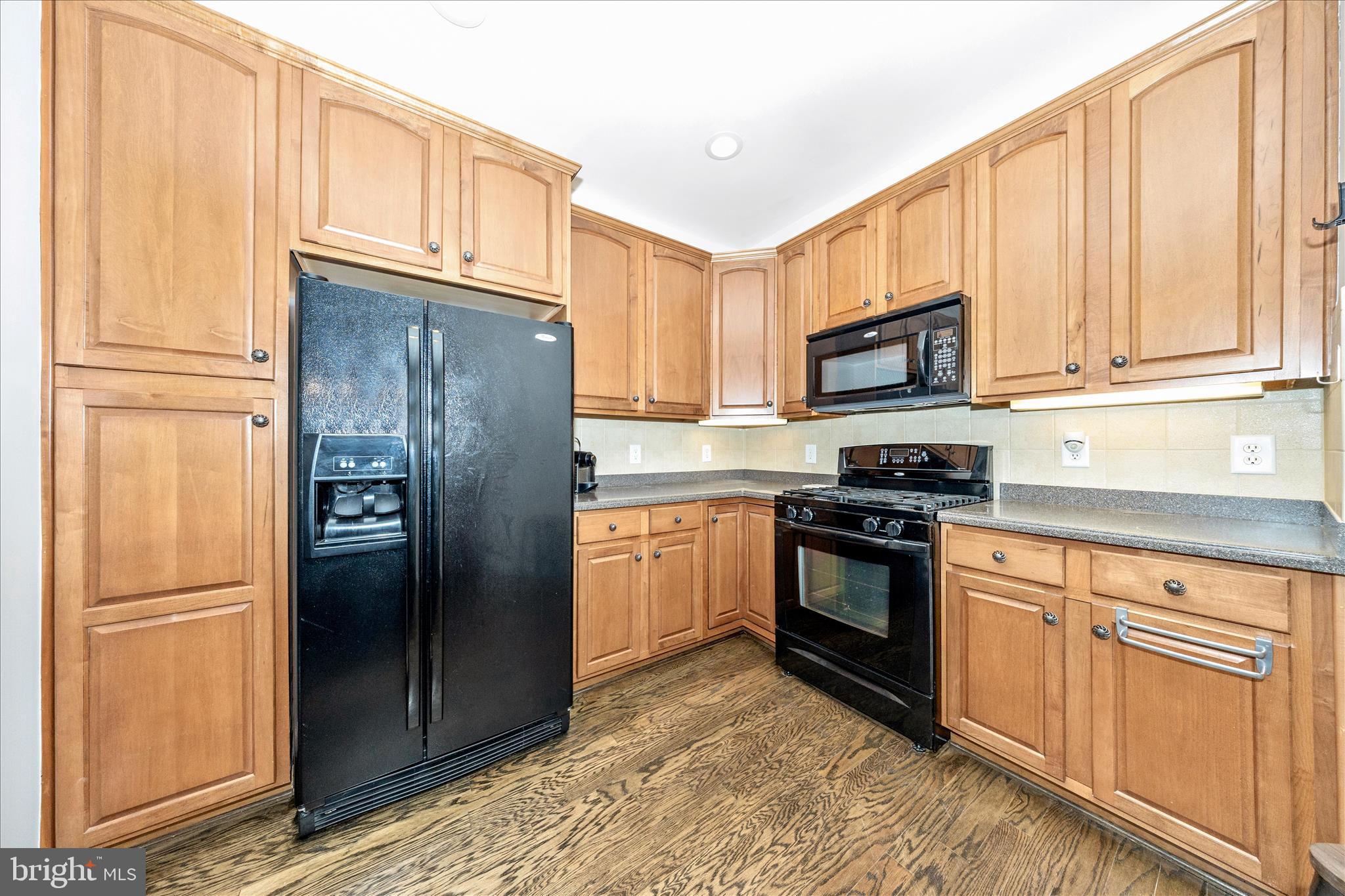 35 E ALL SAINTS STREET 114