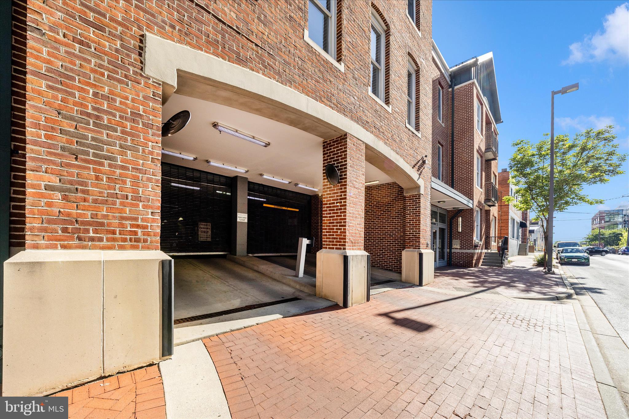 35 E ALL SAINTS STREET 114