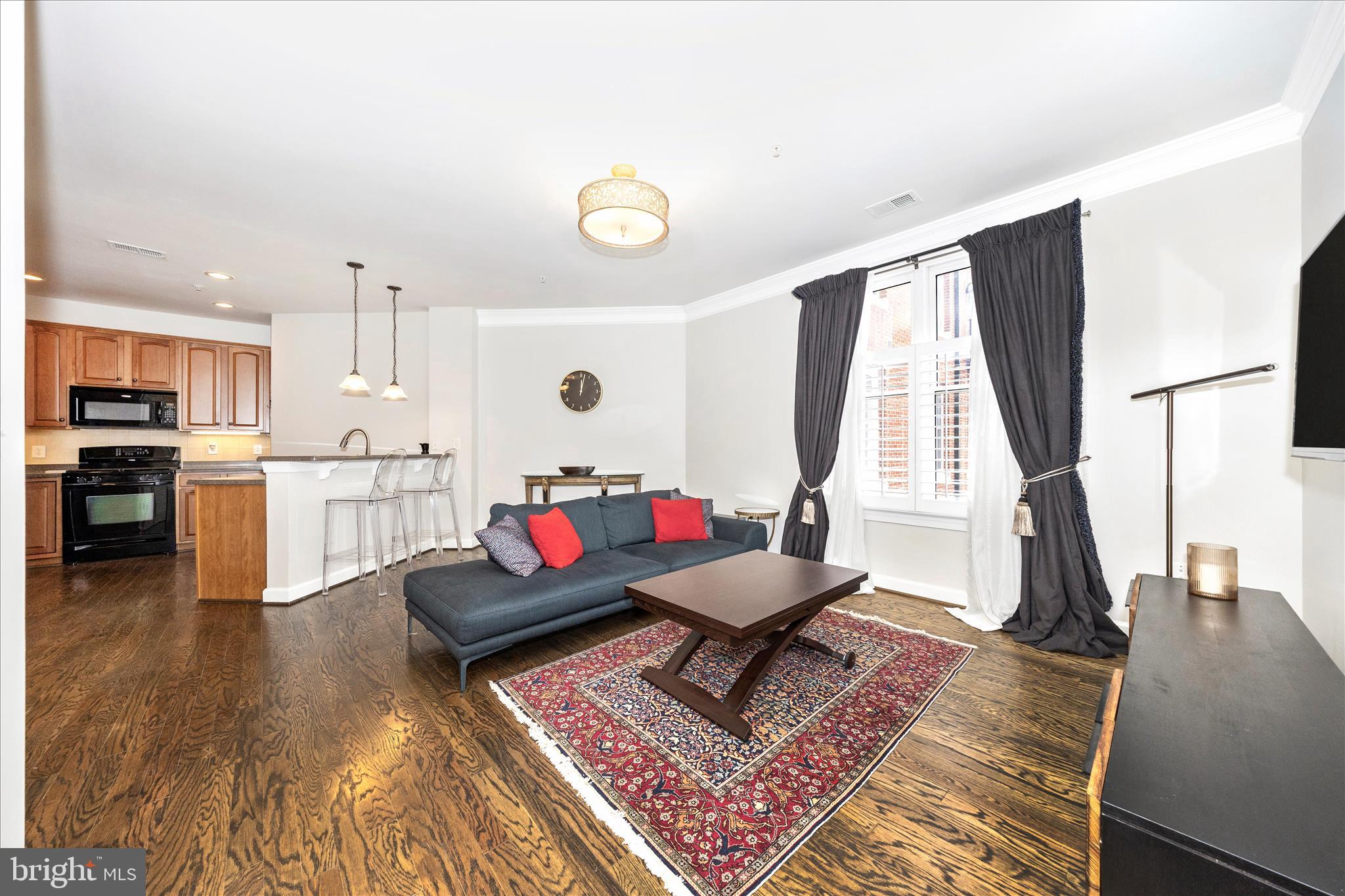 35 E ALL SAINTS STREET 114