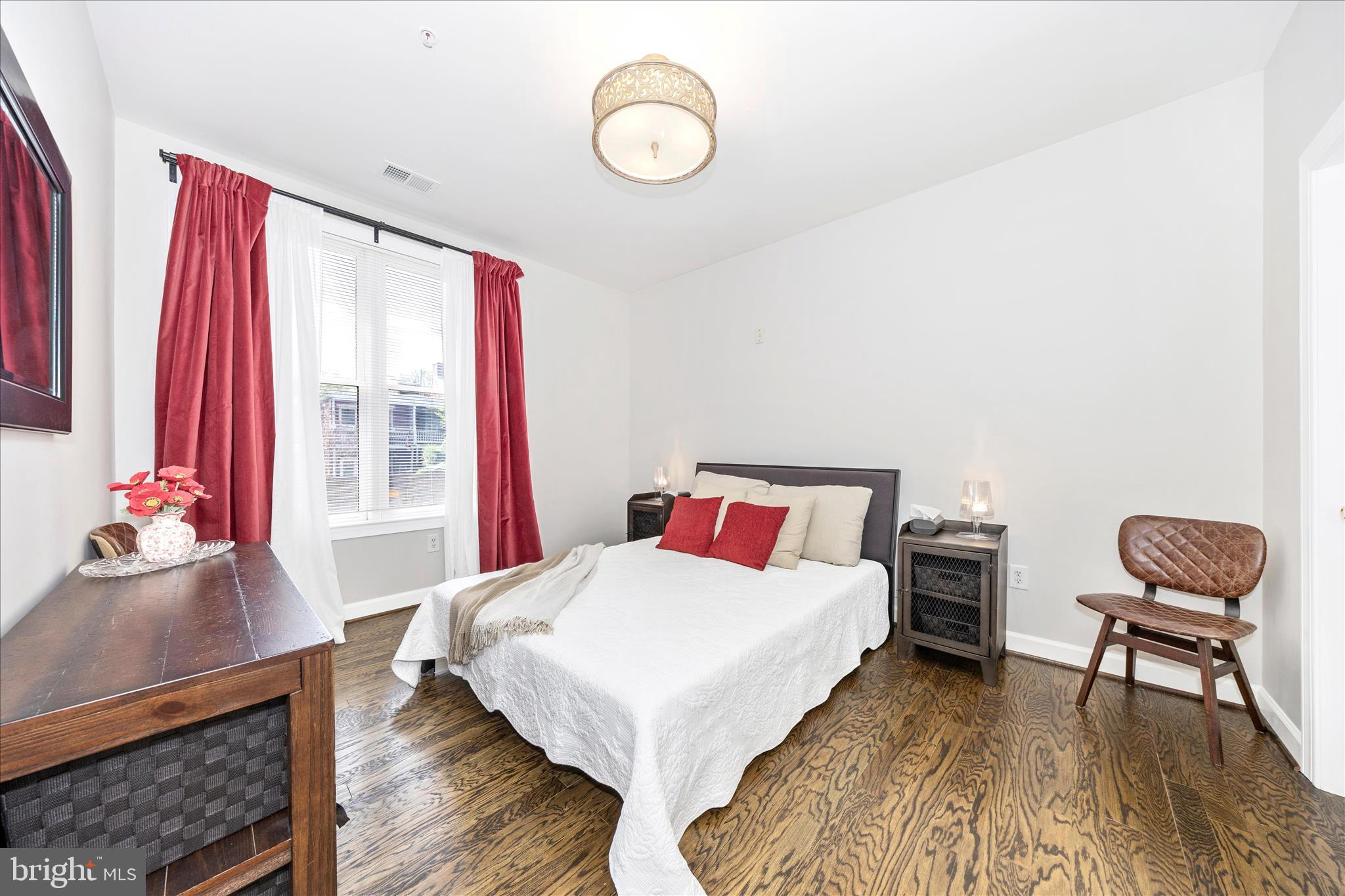 35 E ALL SAINTS STREET 114