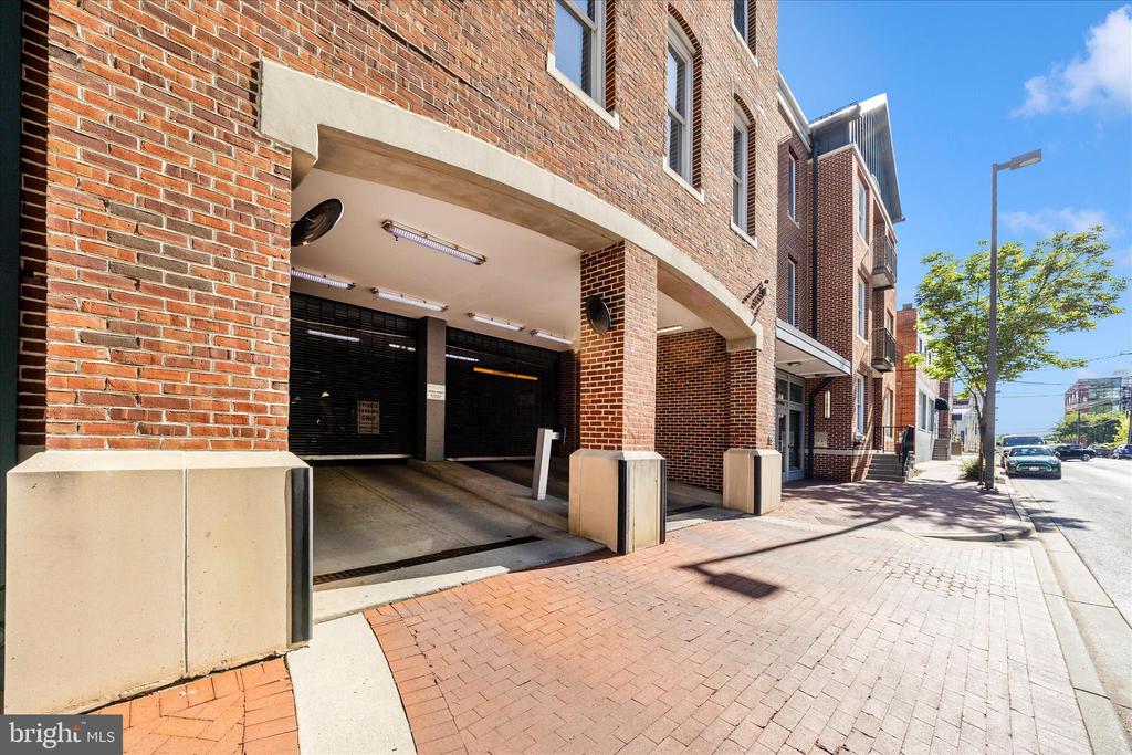 35 E ALL SAINTS STREET 114