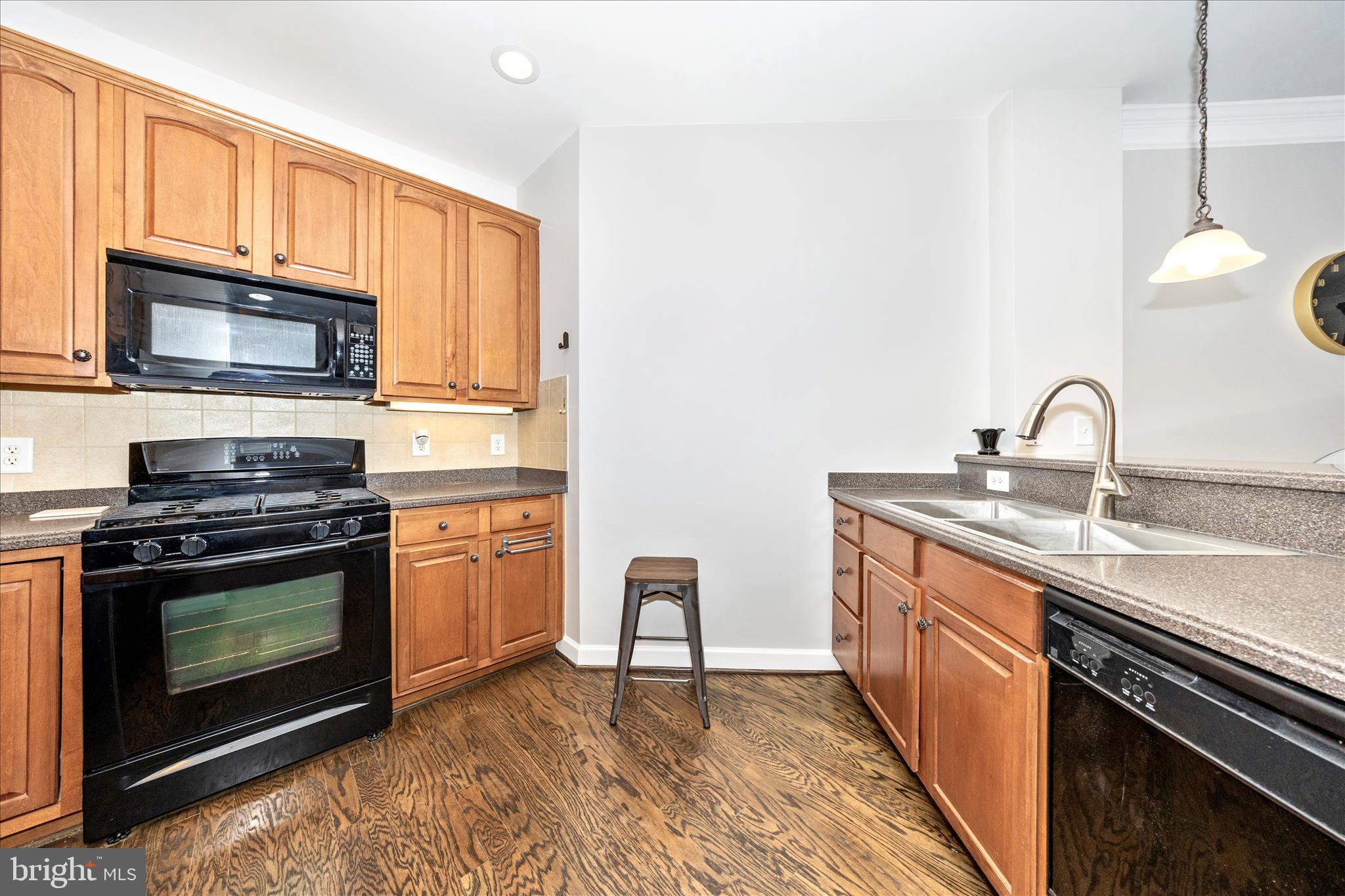35 E ALL SAINTS STREET 114