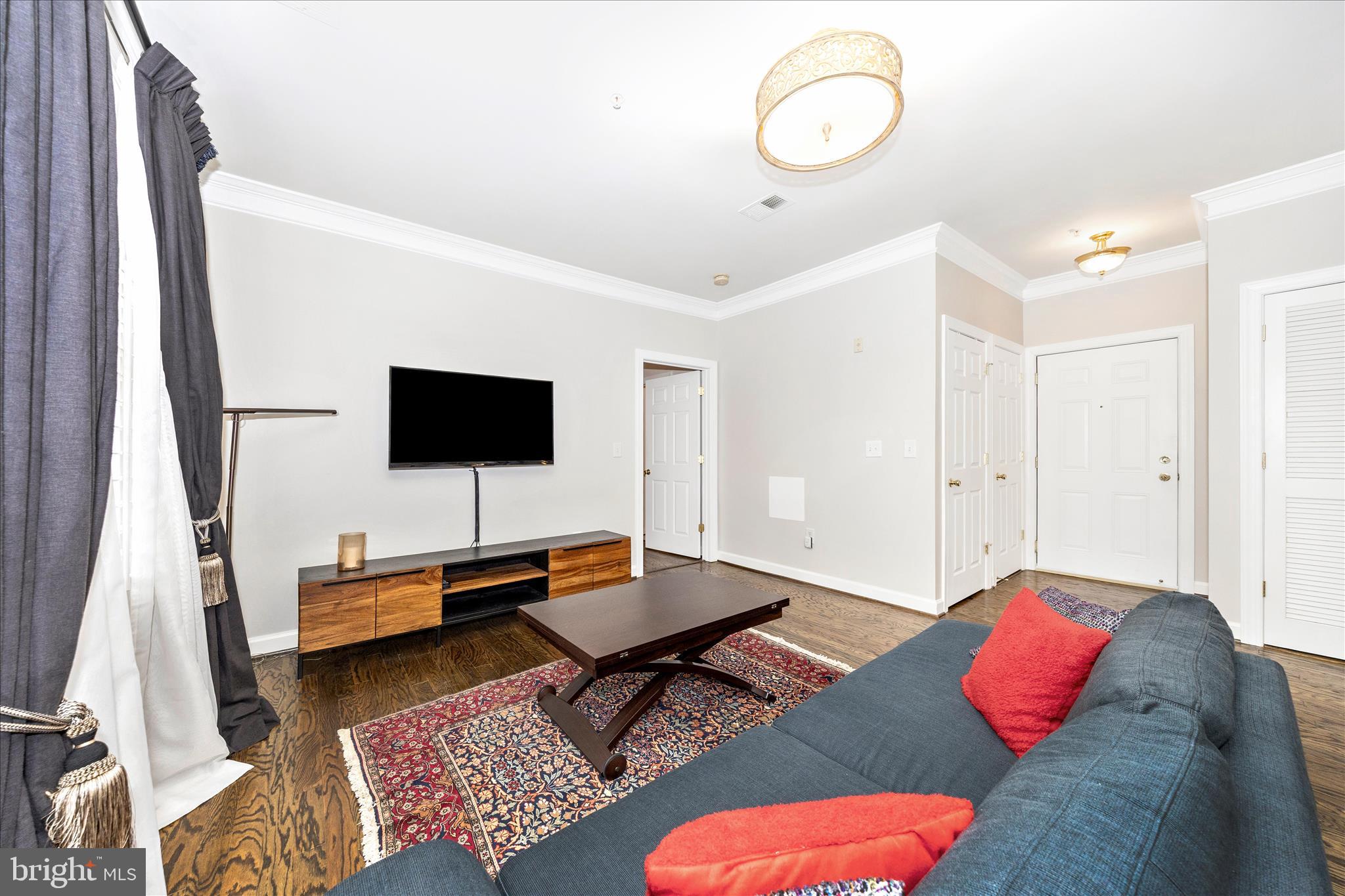 35 E ALL SAINTS STREET 114