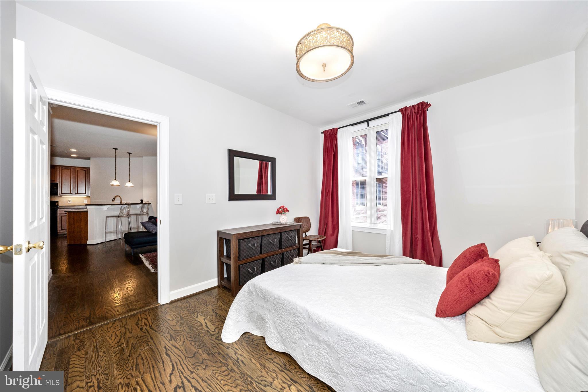 35 E ALL SAINTS STREET 114