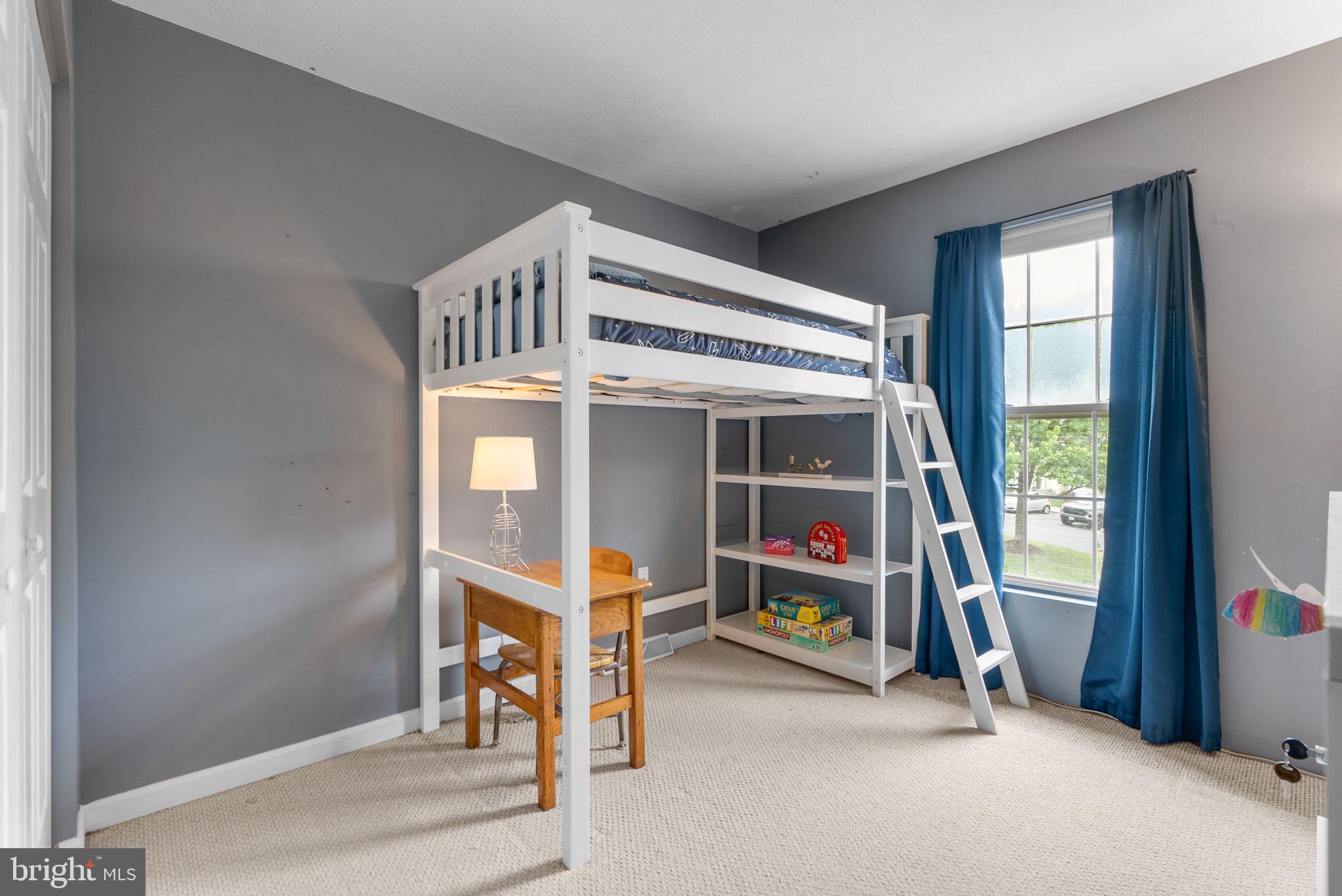 5609 QUEEN ANNE COURT