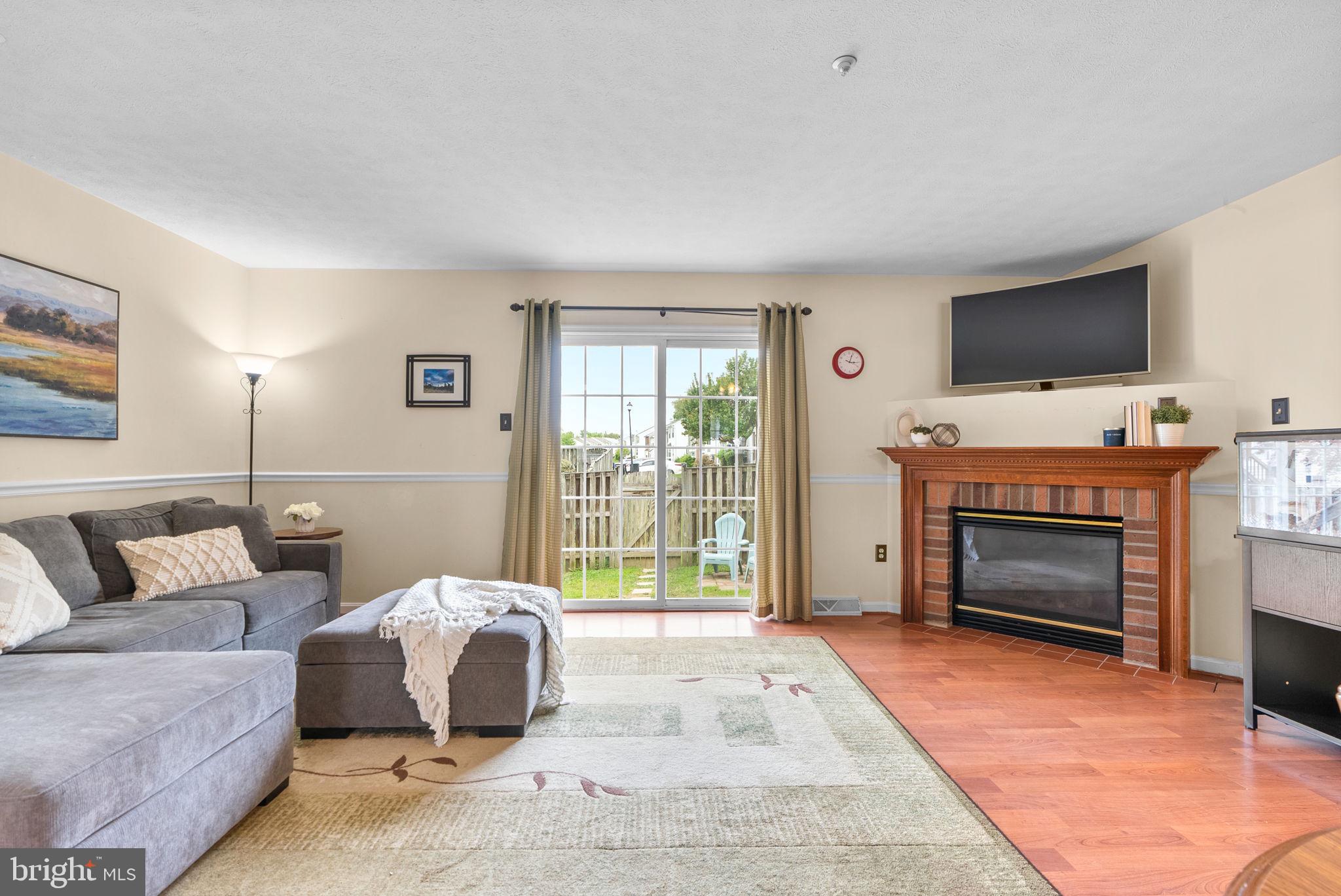 5609 QUEEN ANNE COURT