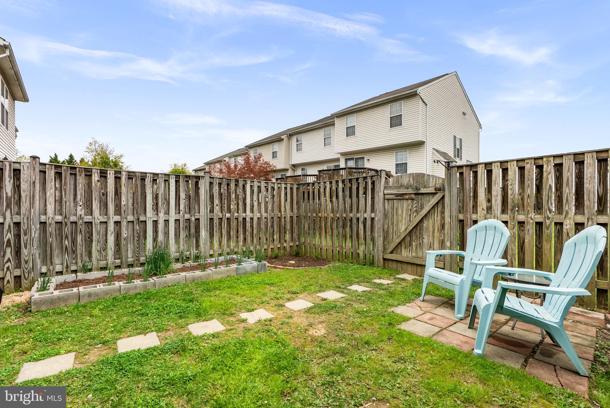 5609 QUEEN ANNE COURT