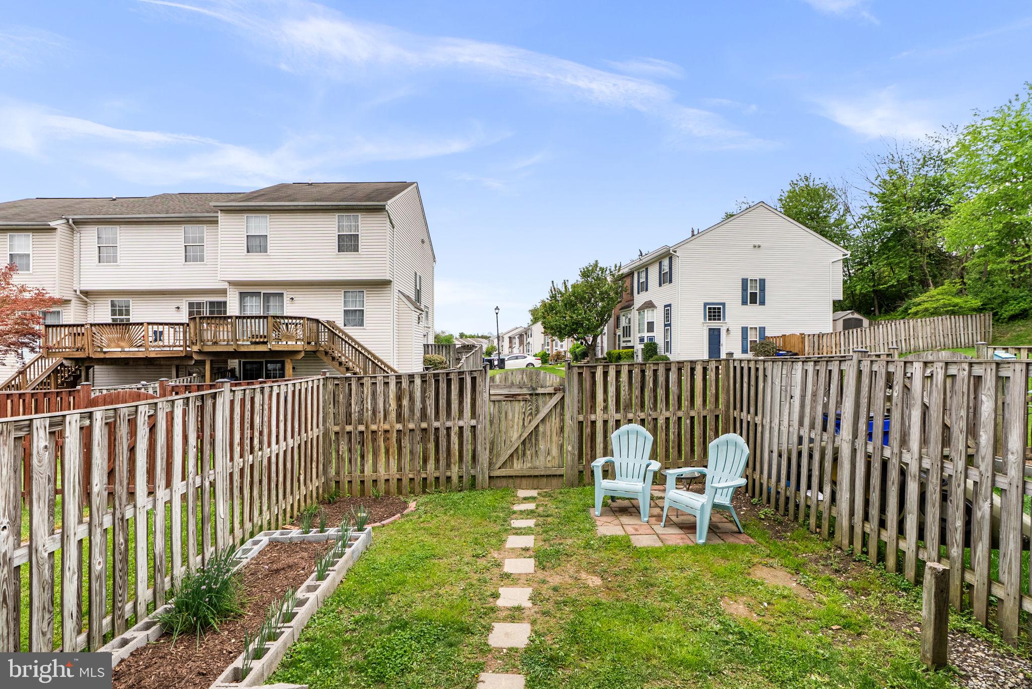 5609 QUEEN ANNE COURT