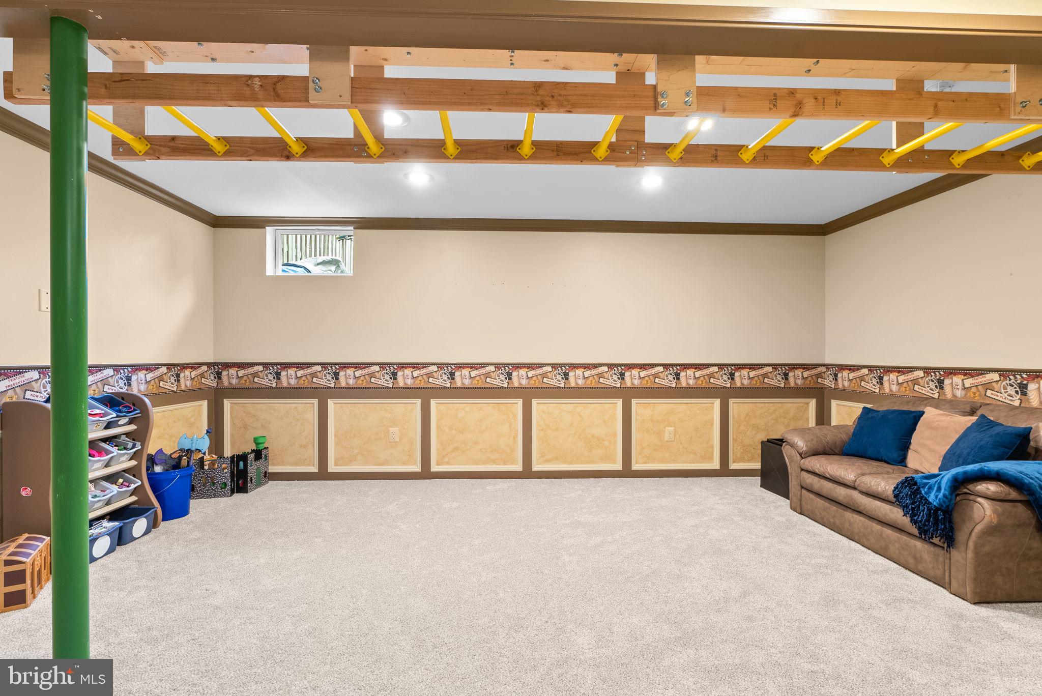 5609 QUEEN ANNE COURT