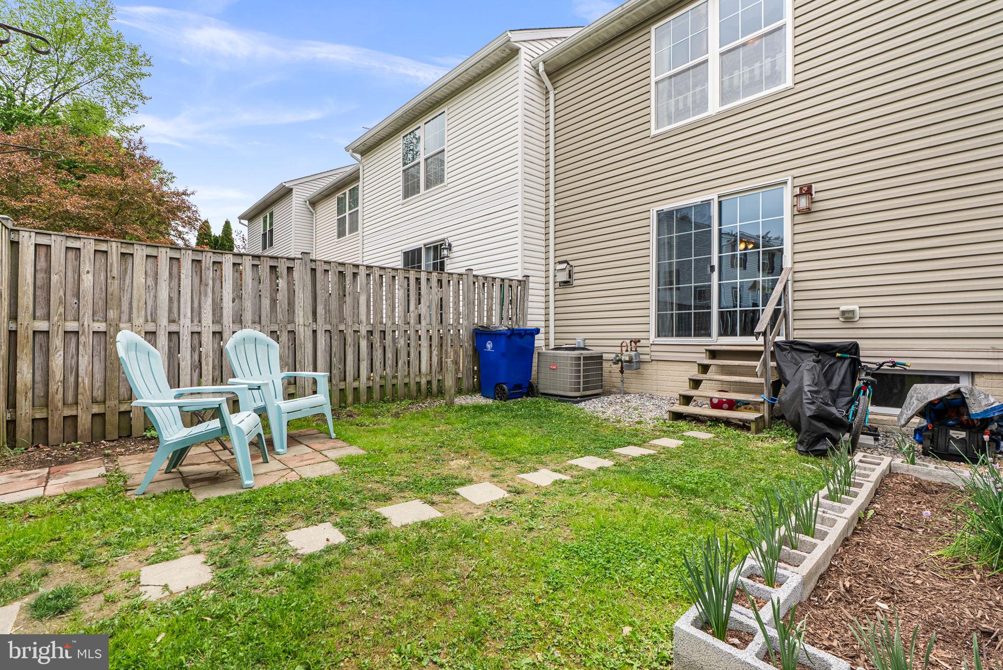 5609 QUEEN ANNE COURT