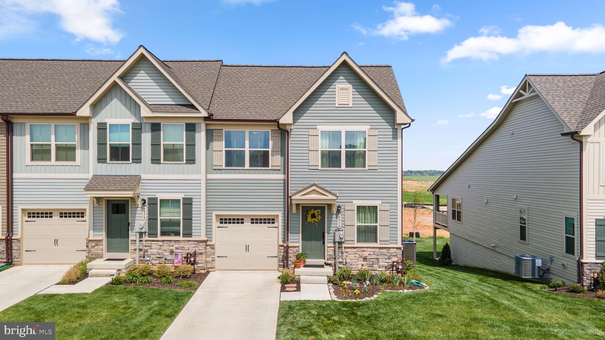 2472 SILVER LEAF DRIVE