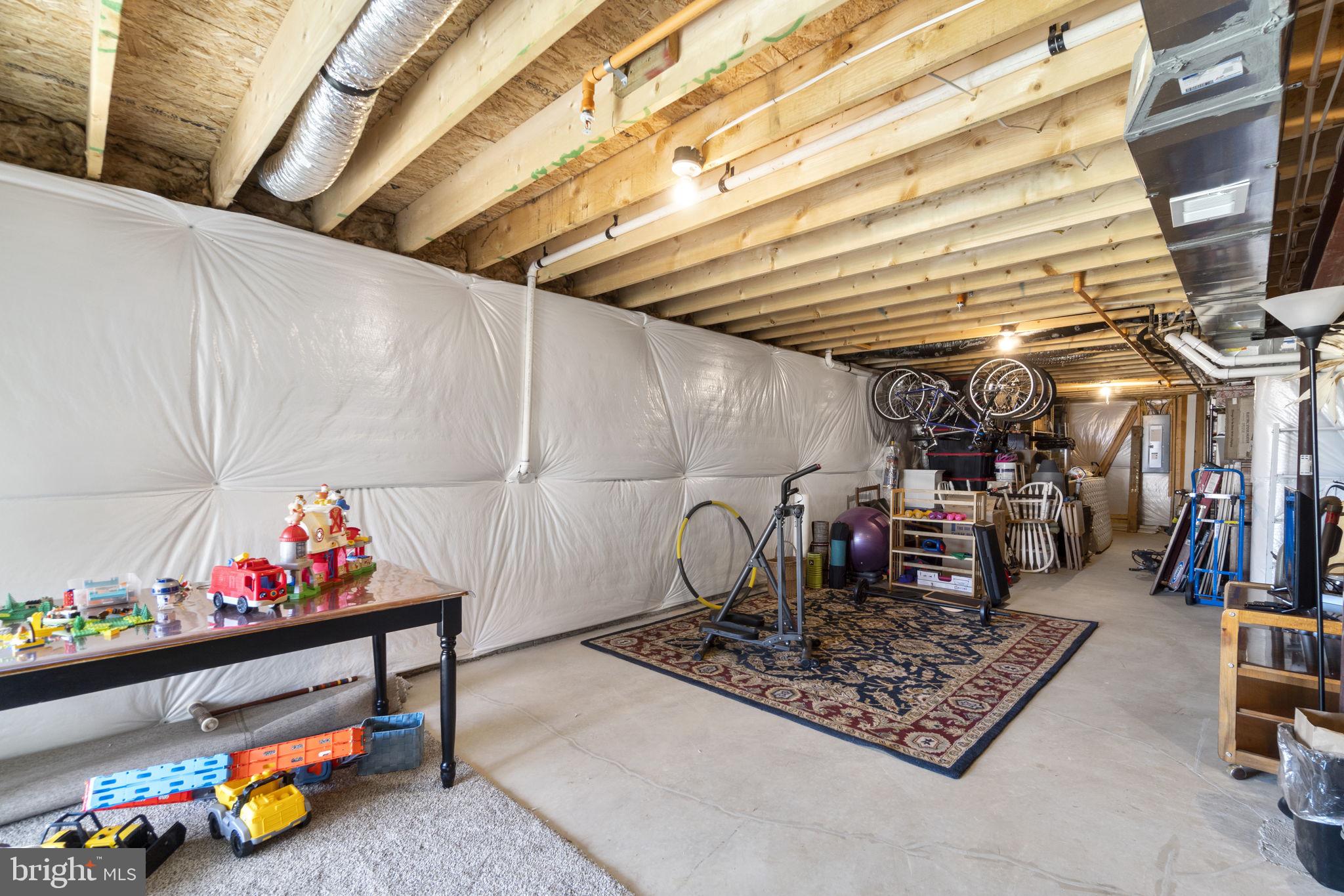 2472 SILVER LEAF DRIVE