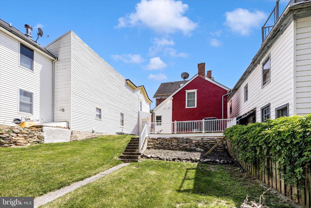 213 W MAIN STREET