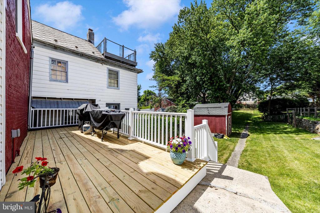 213 W MAIN STREET