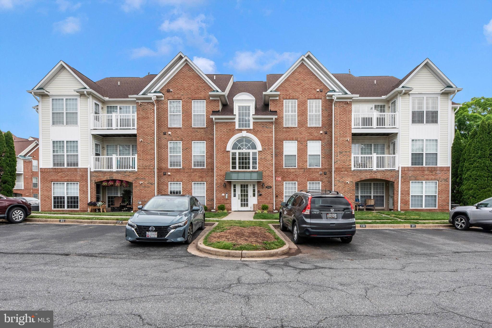 2506 COACH HOUSE WAY 3B