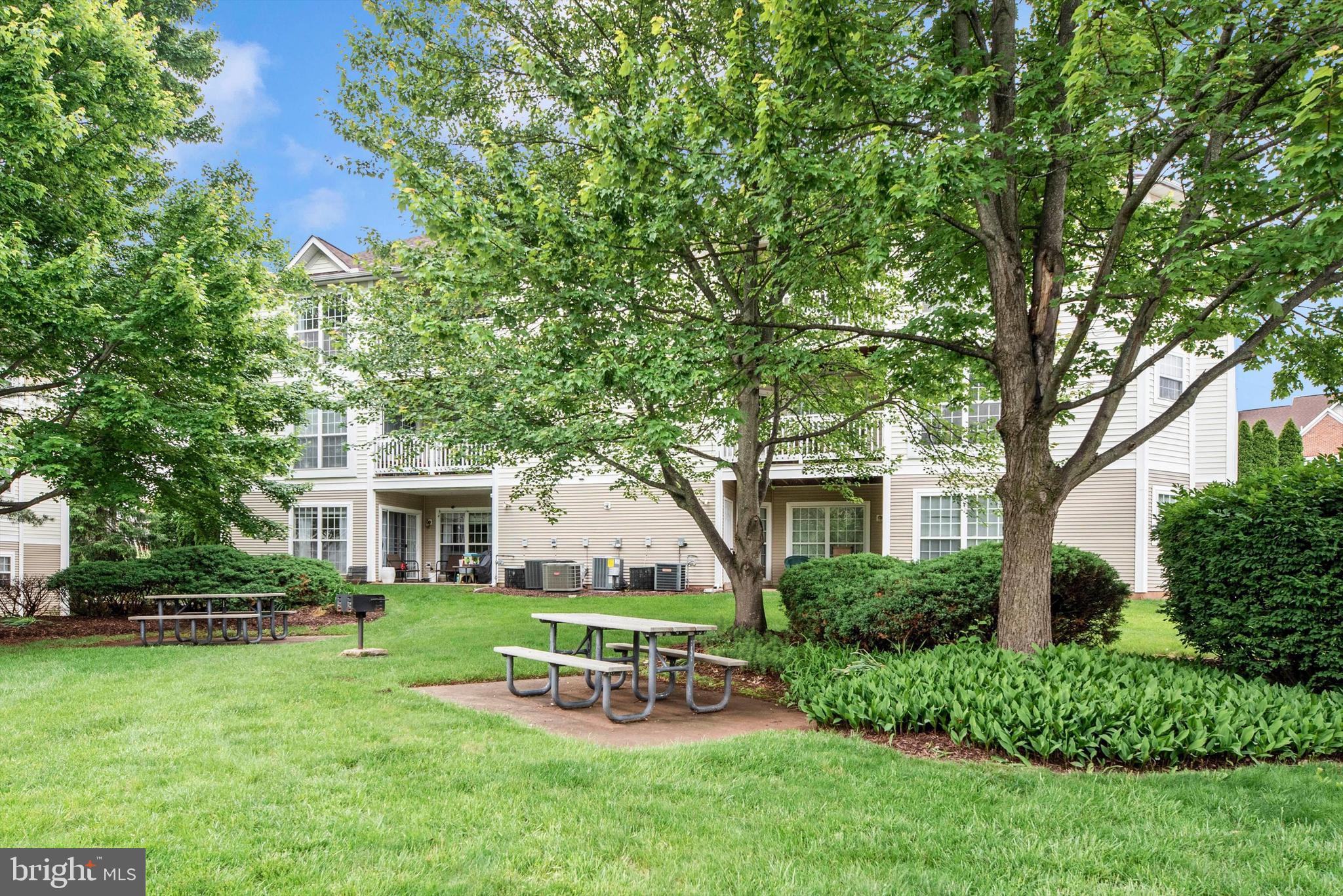 2506 COACH HOUSE WAY 3B
