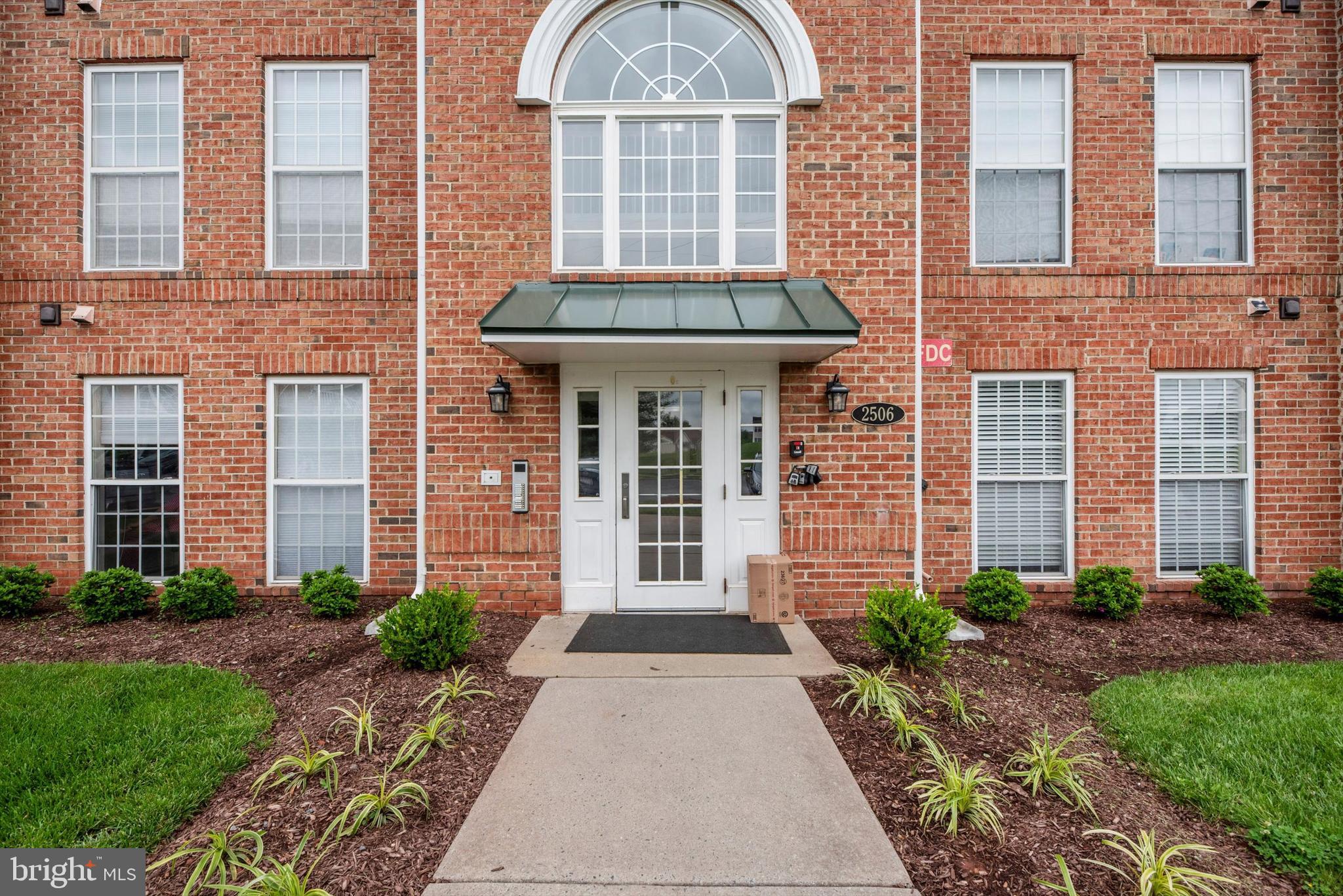 2506 COACH HOUSE WAY 3B
