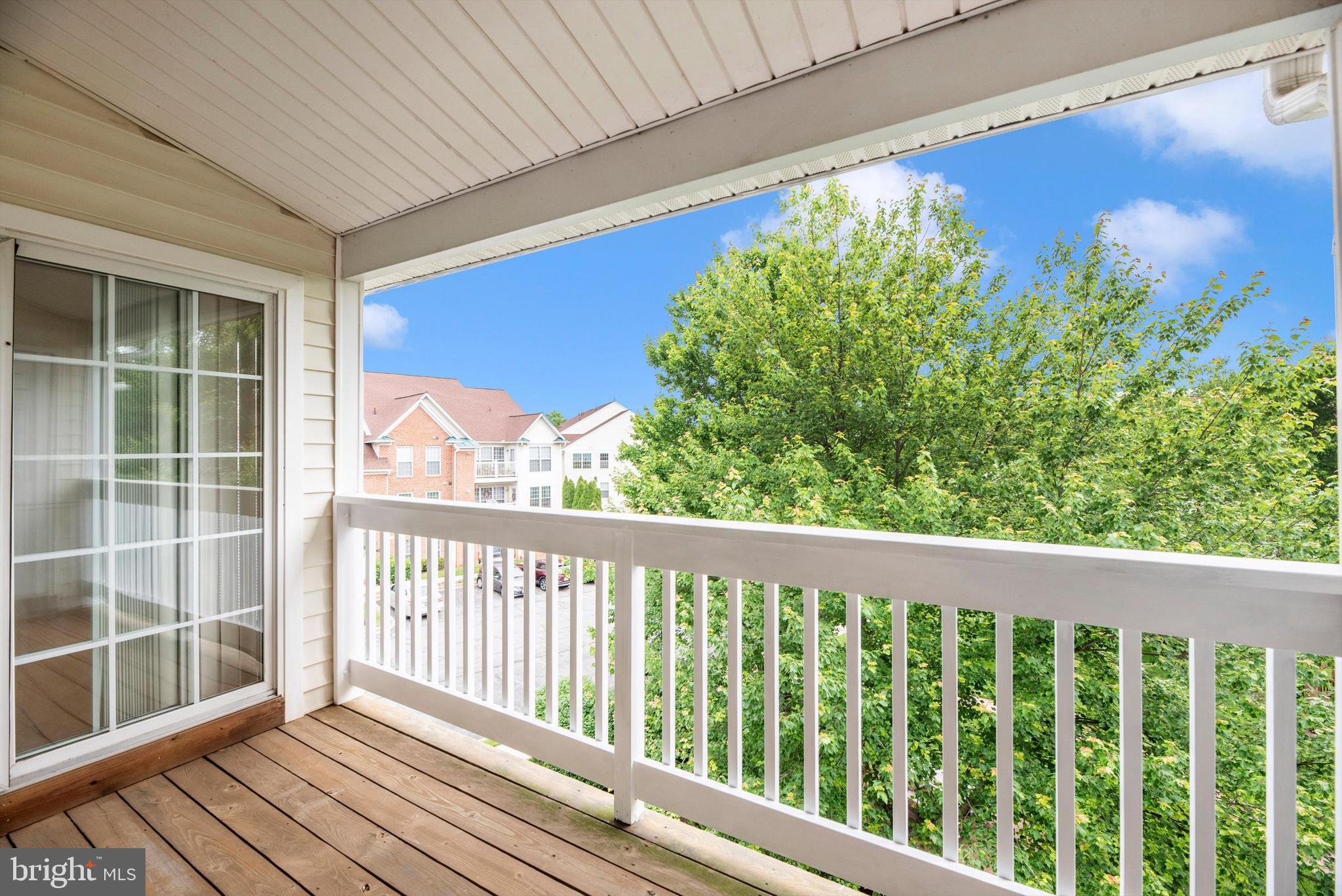 2506 COACH HOUSE WAY 3B