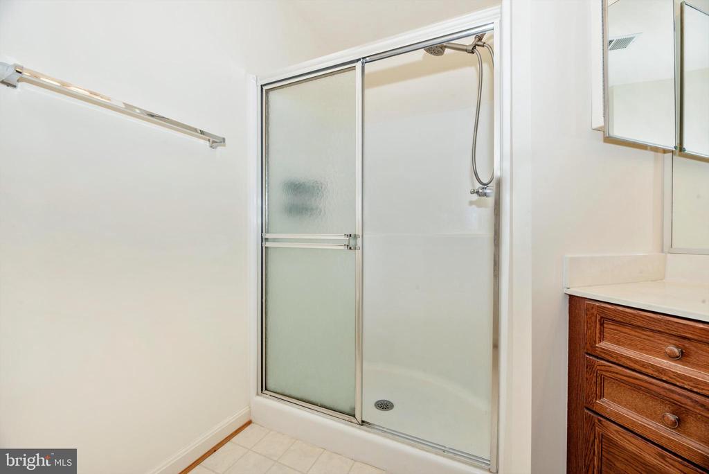 2506 COACH HOUSE WAY 3B