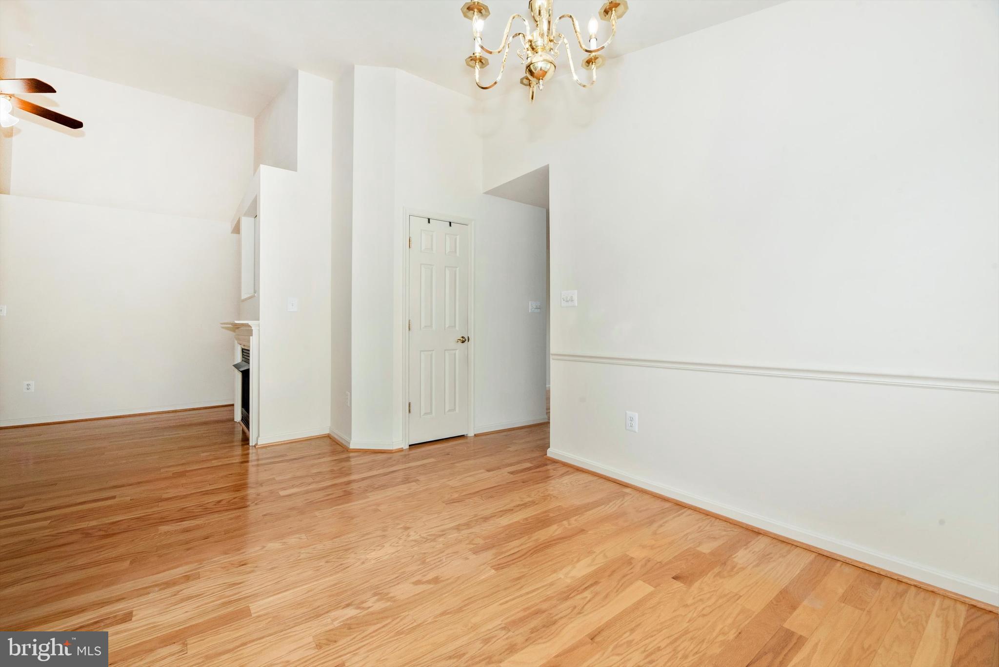 2506 COACH HOUSE WAY 3B