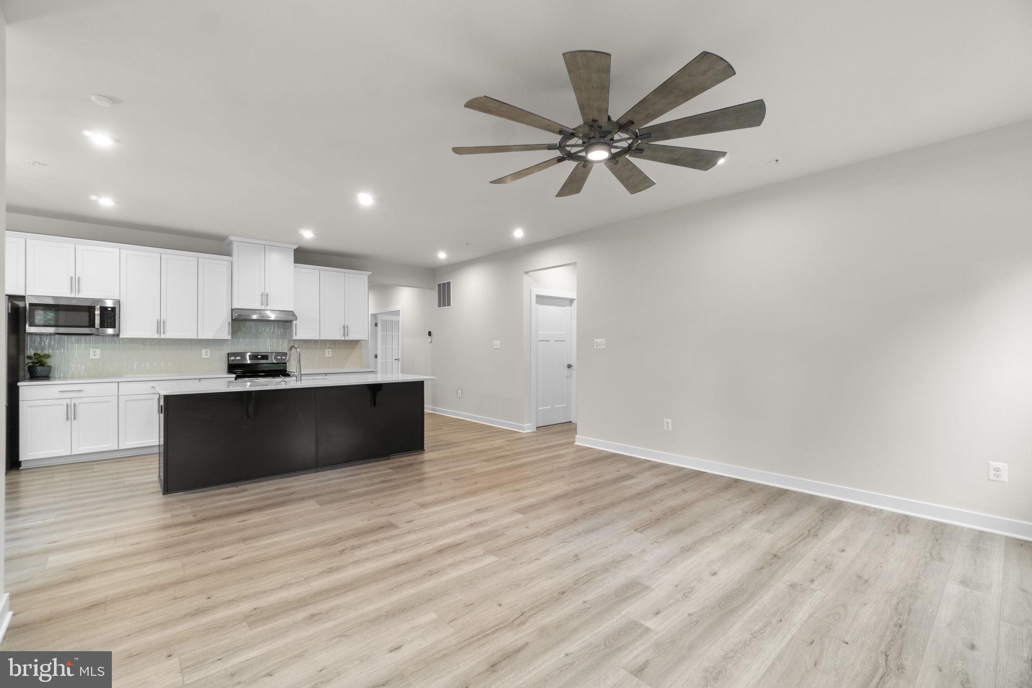 6967 MANDALONG WAY