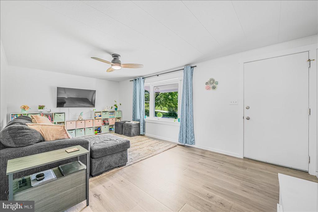 14011 PRYOR ROAD