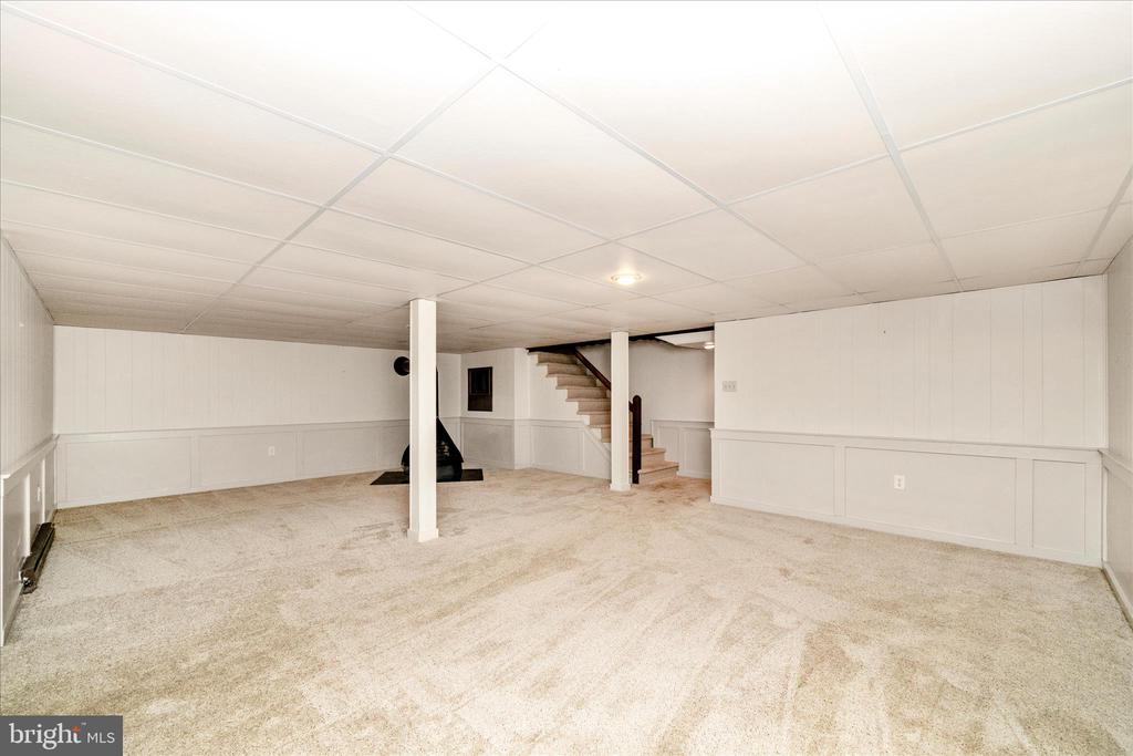 9496 POCONO DRIVE