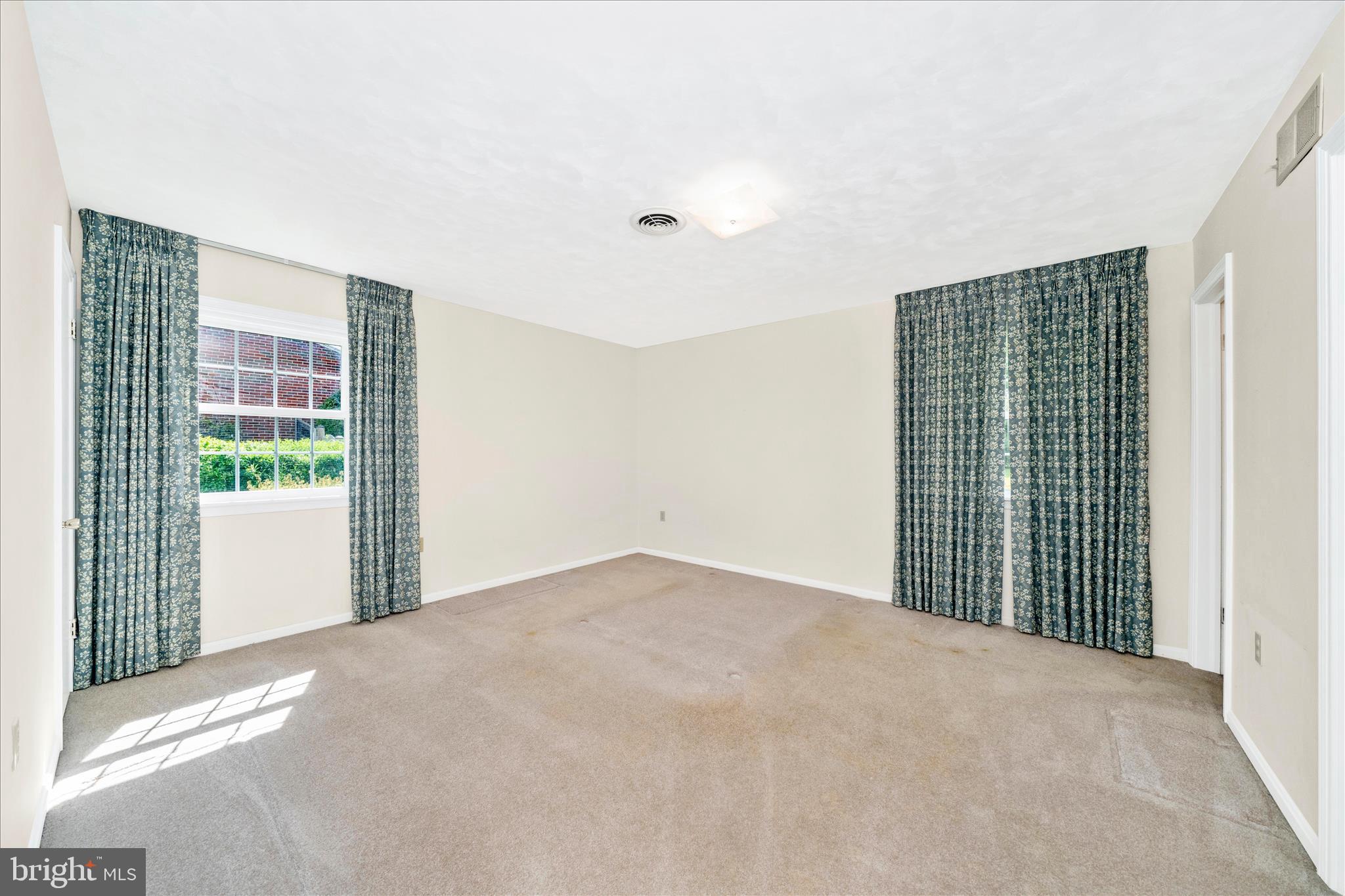 9496 POCONO DRIVE