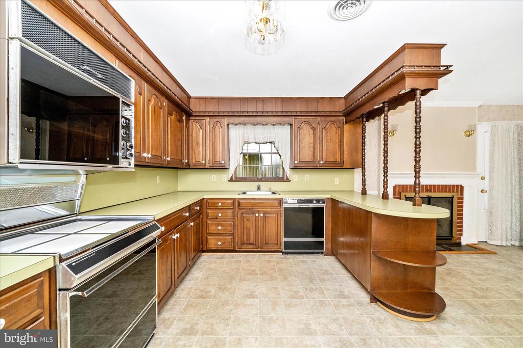 9496 POCONO DRIVE