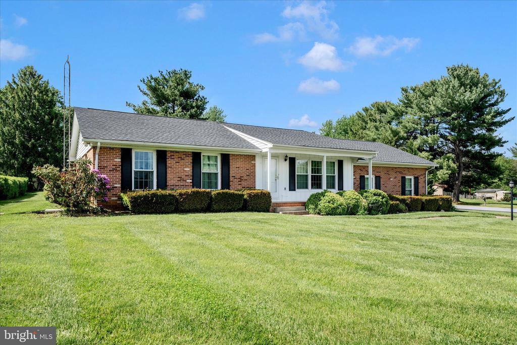 9496 POCONO DRIVE