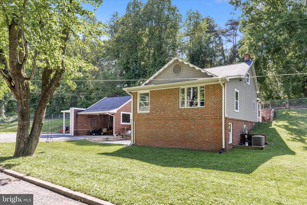 9401 BALTIMORE ROAD
