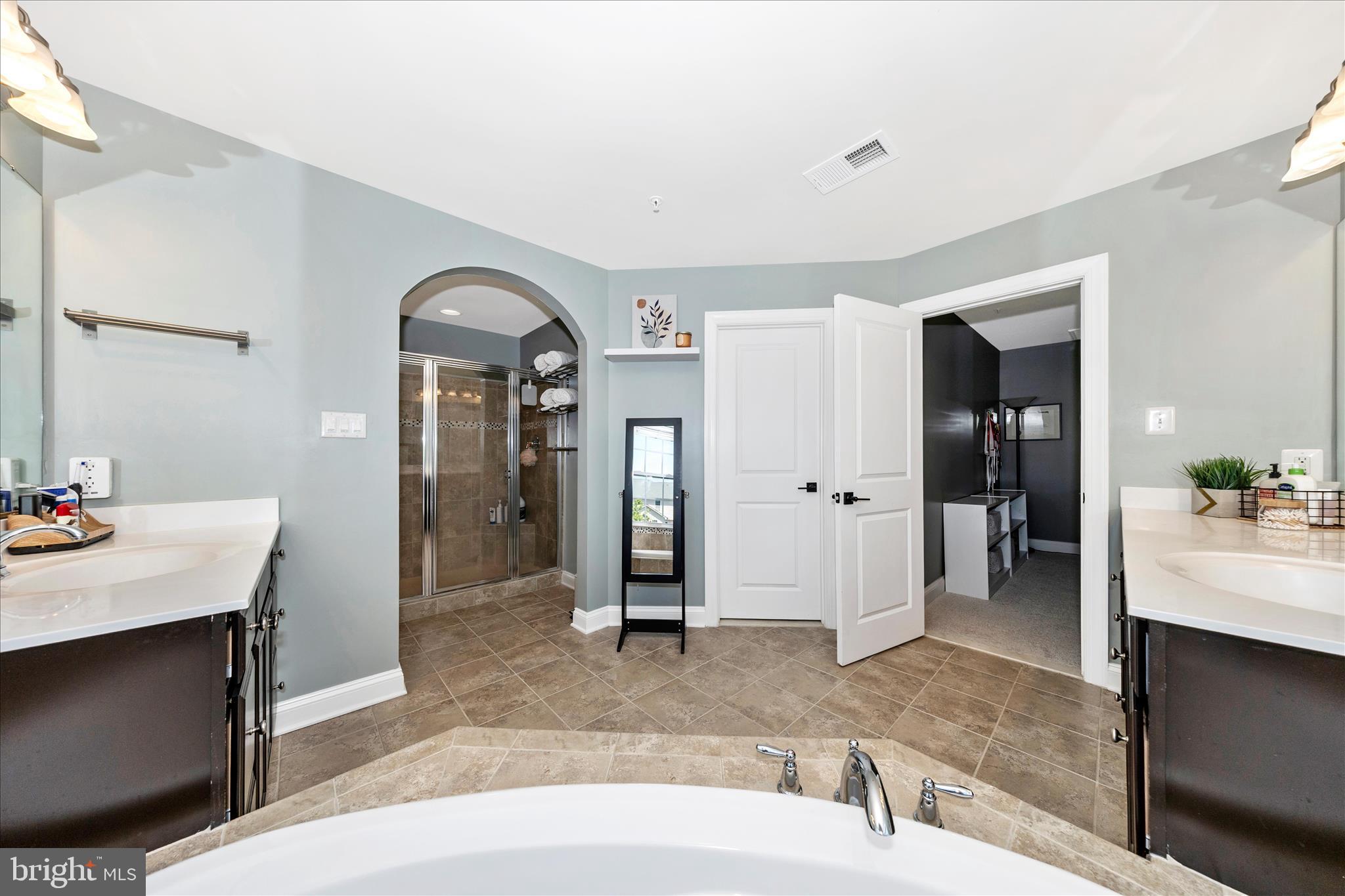 6831 REHNQUIST COURT