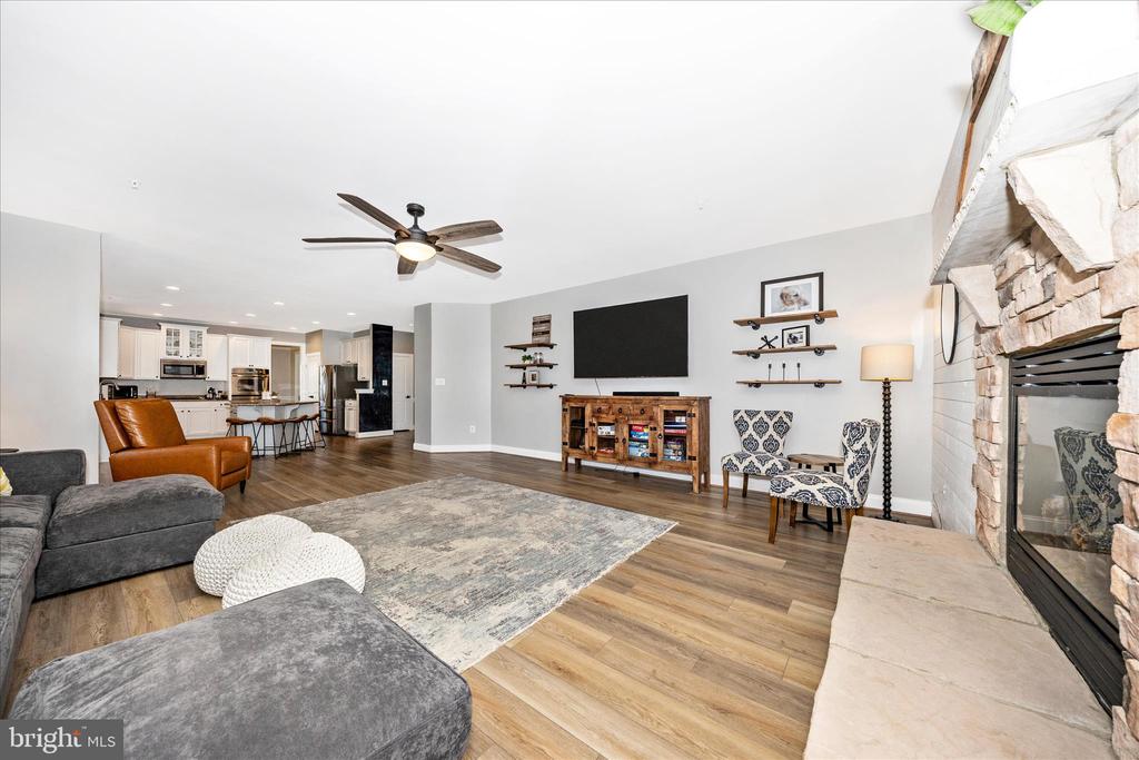 6831 REHNQUIST COURT