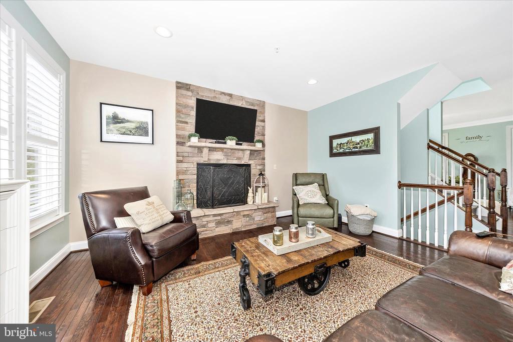 748 POTOMAC VIEW PARKWAY