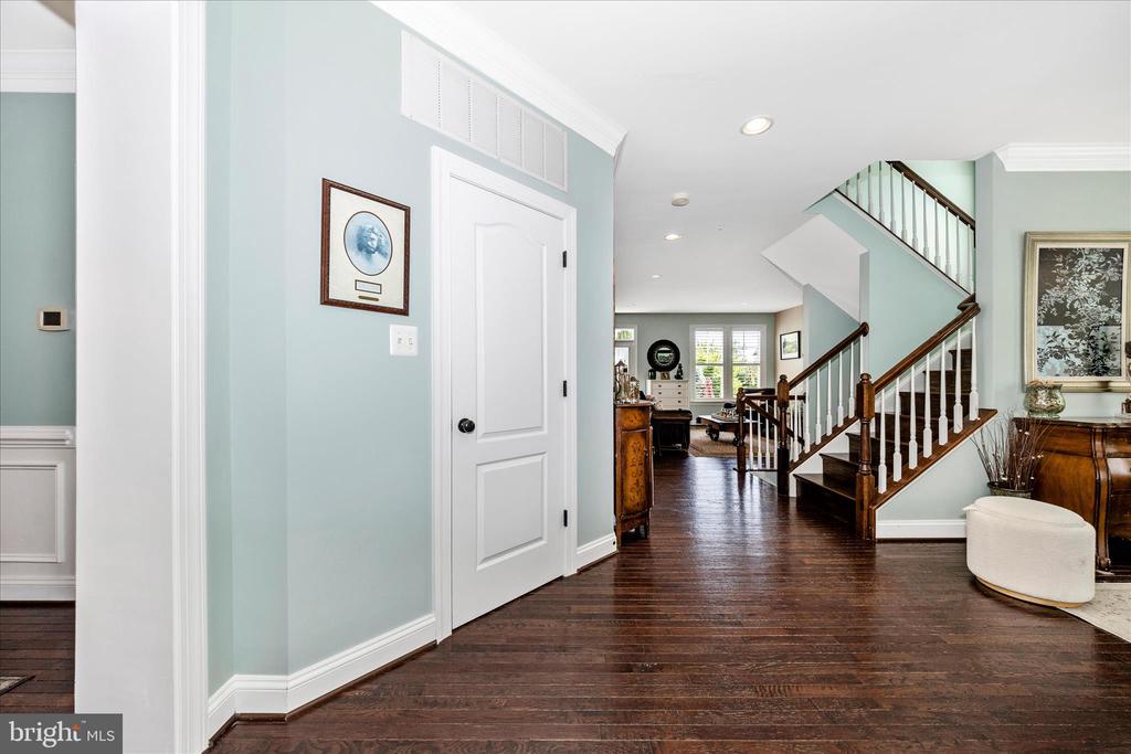 748 POTOMAC VIEW PARKWAY