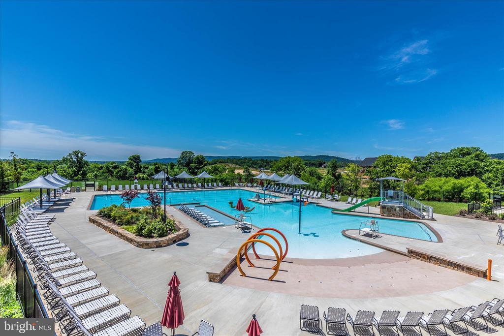 748 POTOMAC VIEW PARKWAY