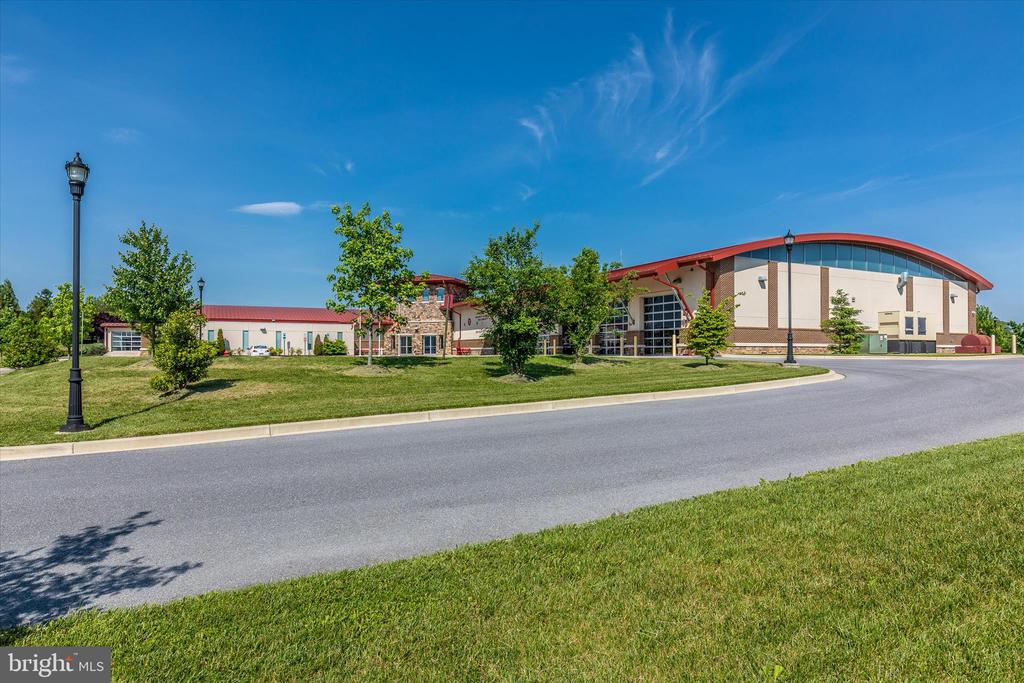 748 POTOMAC VIEW PARKWAY